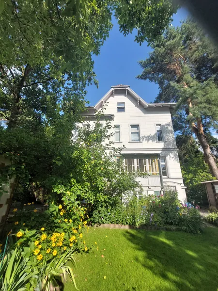 Belle Etage in Villa - Balkon, Terrasse, Wintergarten, Gartenanteil - 30 Minuten zur Friedrichstraße — photo 1